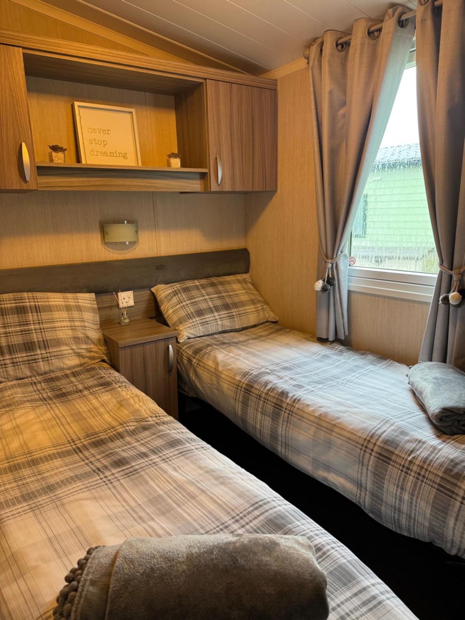 Silver Birch Retreat - Percy Woods Country Retreat With 18 Hole Free Golf Alnwick Exteriér fotografie
